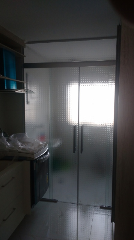 Box de Vidro Dobrável Preço Diadema - Instalação de Box de Vidro Articulado para Banheiro