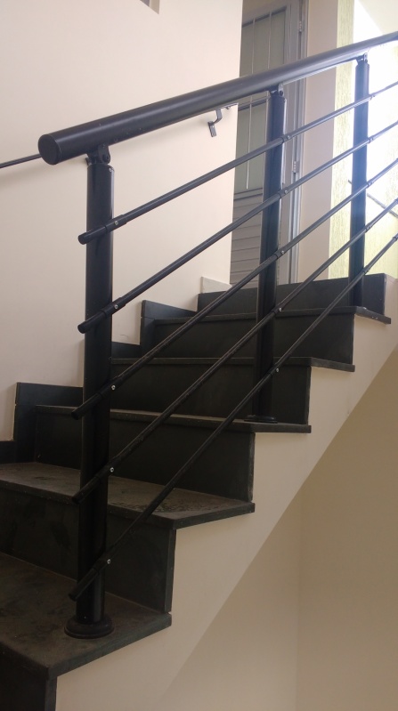 Corrimão de Escada de Alumínio Cambuci - Corrimão de Escada com Vidro
