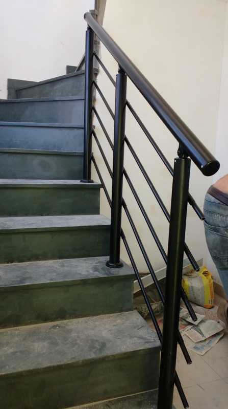 Corrimão de Escada Externa Bixiga - Corrimão de Vidro para Escada Caracol
