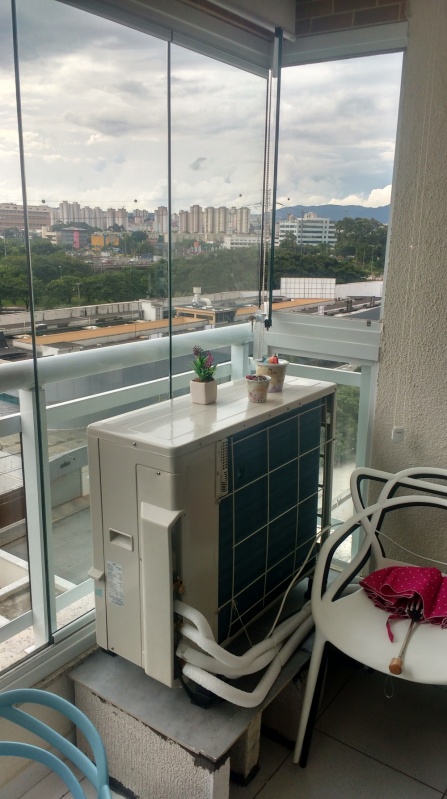 Fechamento de Sacada Deslizante Preço Caieiras - Fechamento de Vidro para Varanda de Apartamento