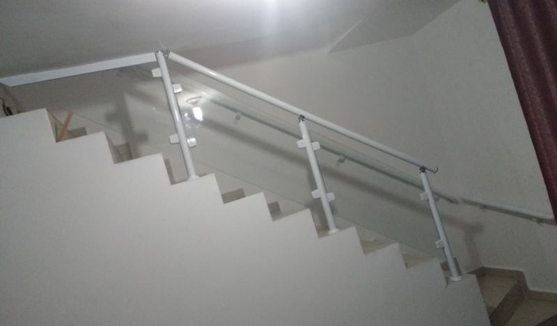 Instalação de Corrimão de Escada de Vidro ABCD - Corrimão de Escada de Alumínio