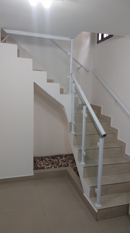 Orçamento de Corrimão de Escada de Alumínio e Vidro Bela Vista - Corrimão de Escada em Aço Inox