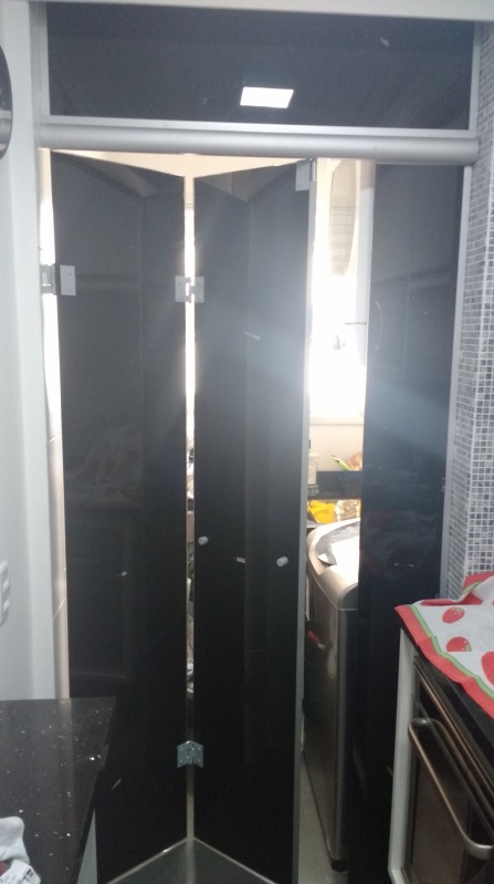 Quanto Custa Box de Vidro até o Teto São Caetano do Sul - Instalação de Box de Vidro Articulado para Banheiro