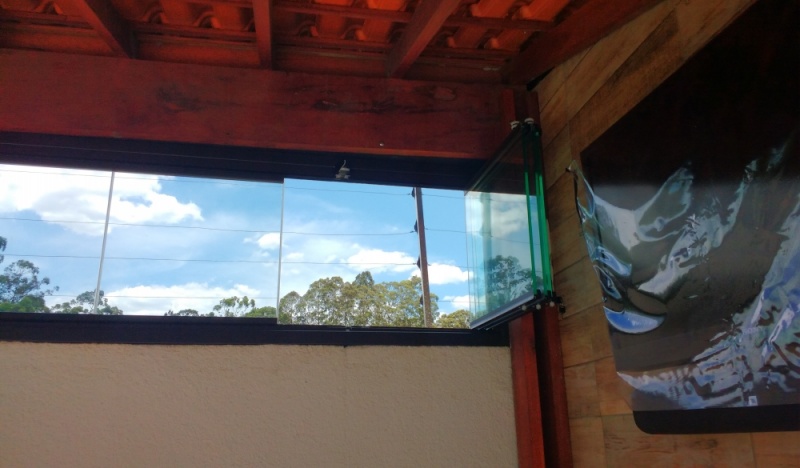 Quanto Custa Fechamento de Sacada Deslizante Santa Isabel - Fechamento de Sacada com Vidro Reflexivo